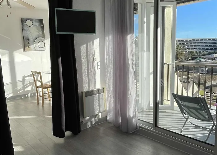 Heliopolis F 51 - Classique - 4 Personnes Agde